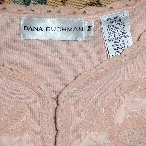Soft peach embroidered sweater sz medium - Picture 3 of 6